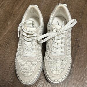 Universal threads women’s platform sneakers